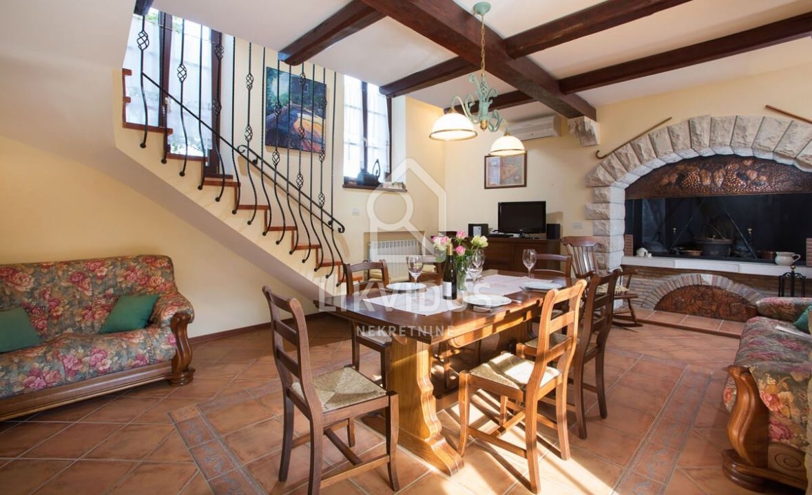 Casa Momjan, Buje, 159m2