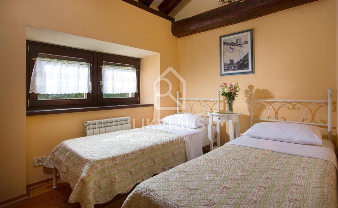 Casa Momjan, Buje, 159m2