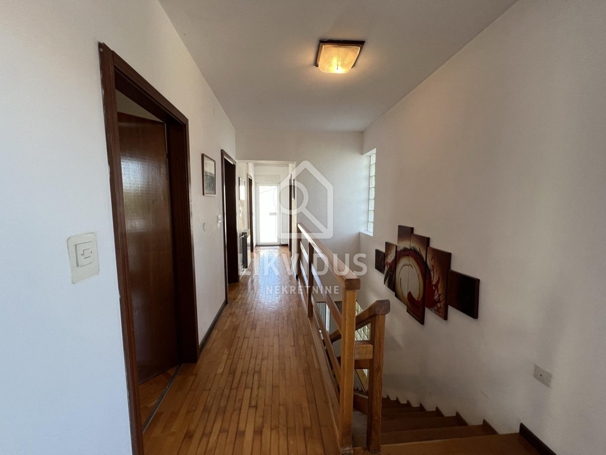 Casa Pješčana Uvala, Medulin, 300m2