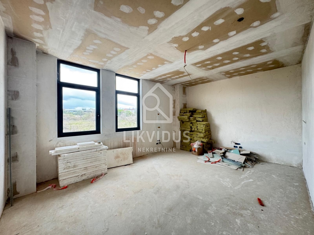 Commerciale Kanfanar, 975m2