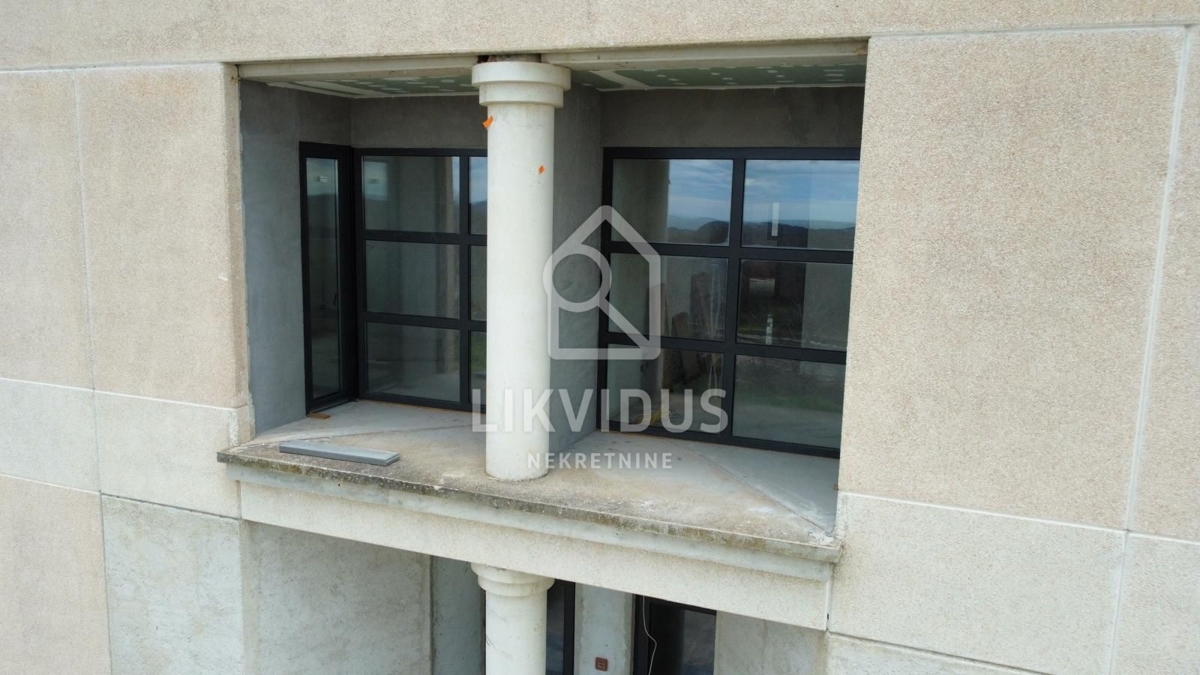 Commerciale Kanfanar, 975m2