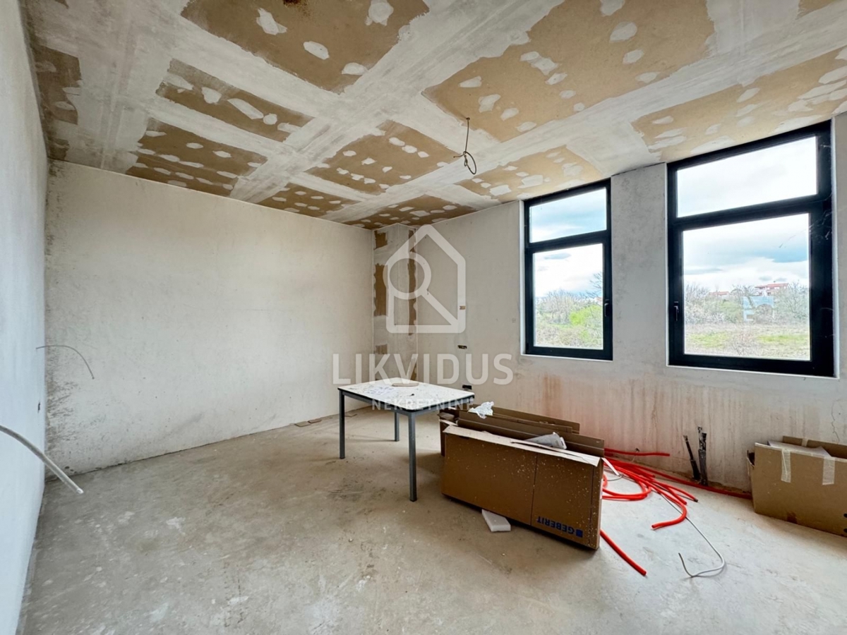 Commerciale Kanfanar, 975m2