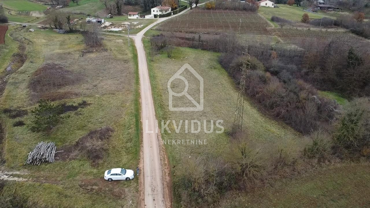 Terreno Novaki Motovunski, Karojba, 3.200m2