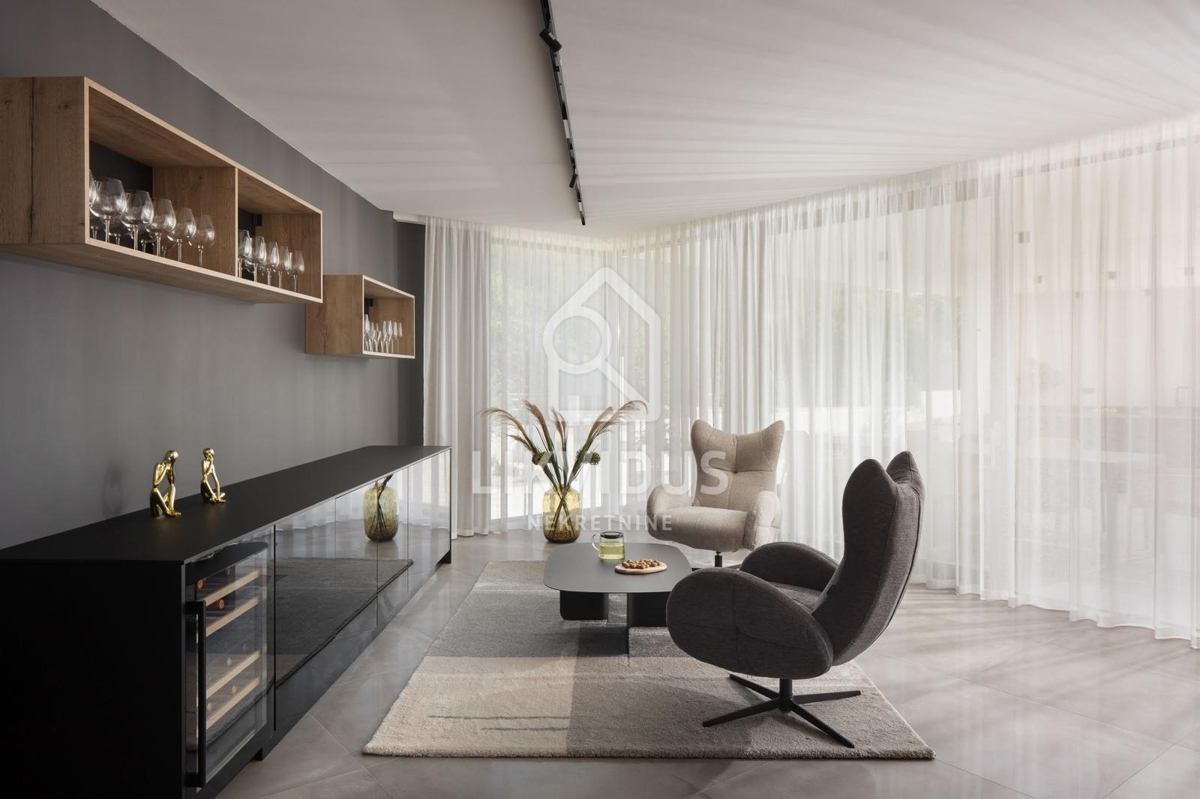 Casa Brgod, Raša, 506m2