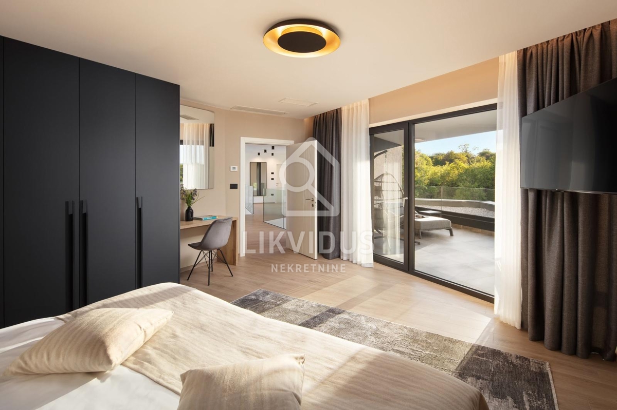 Casa Brgod, Raša, 506m2