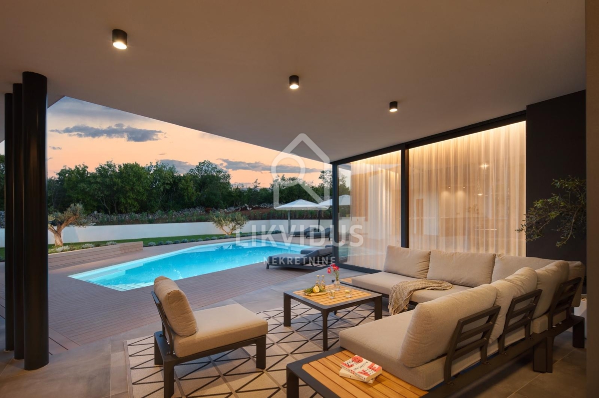 Casa Brgod, Raša, 506m2