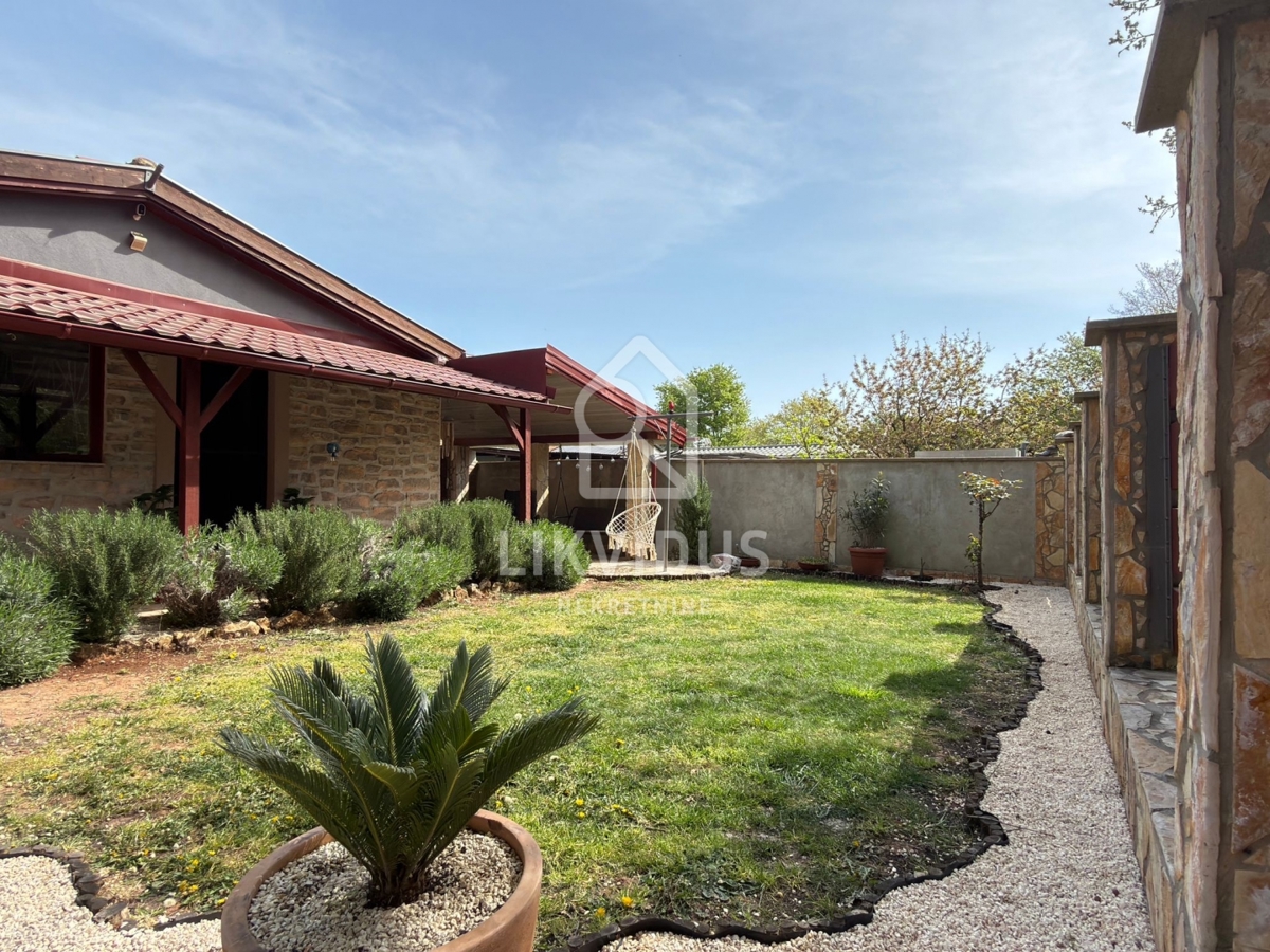 Casa 55 m² con giardino 300 m², Medulin Vrčevan