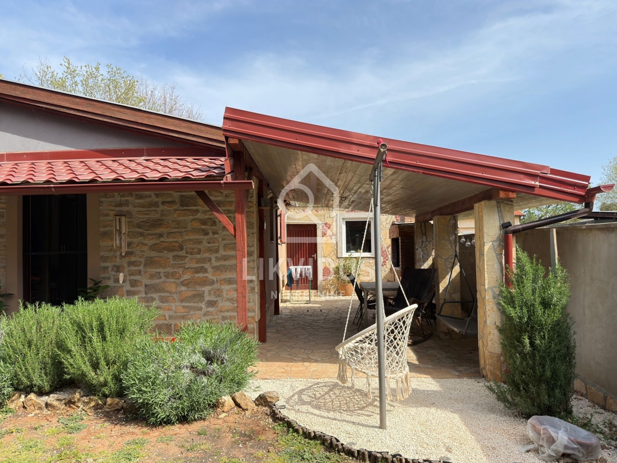 Casa 55 m² con giardino 300 m², Medulin Vrčevan