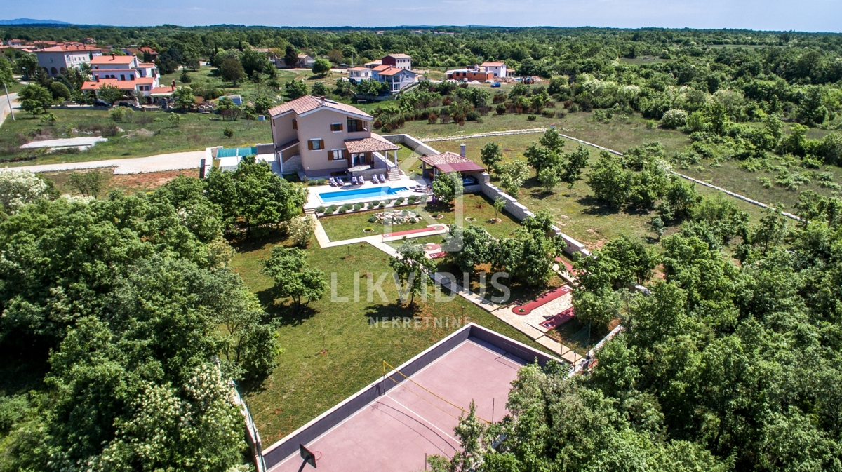 Casa Štokovci, Svetvinčenat, 294m2