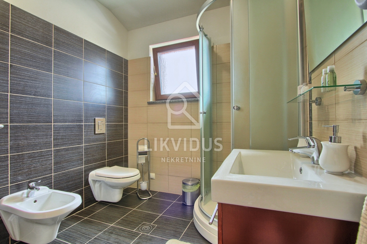 Casa Štokovci, Svetvinčenat, 294m2