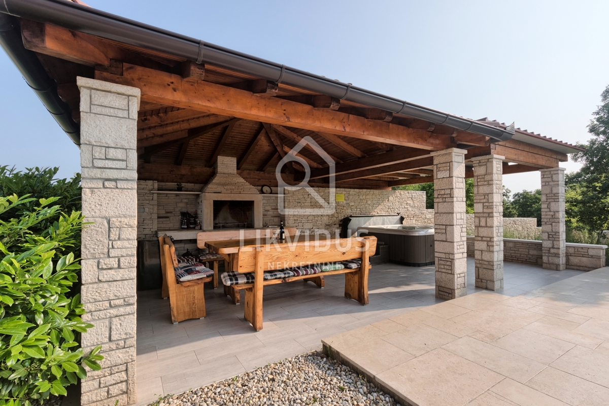 Casa Štokovci, Svetvinčenat, 294m2