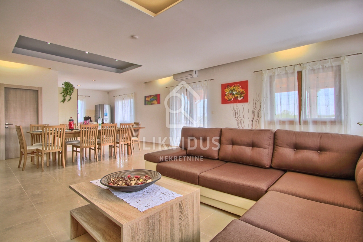 Casa Štokovci, Svetvinčenat, 294m2