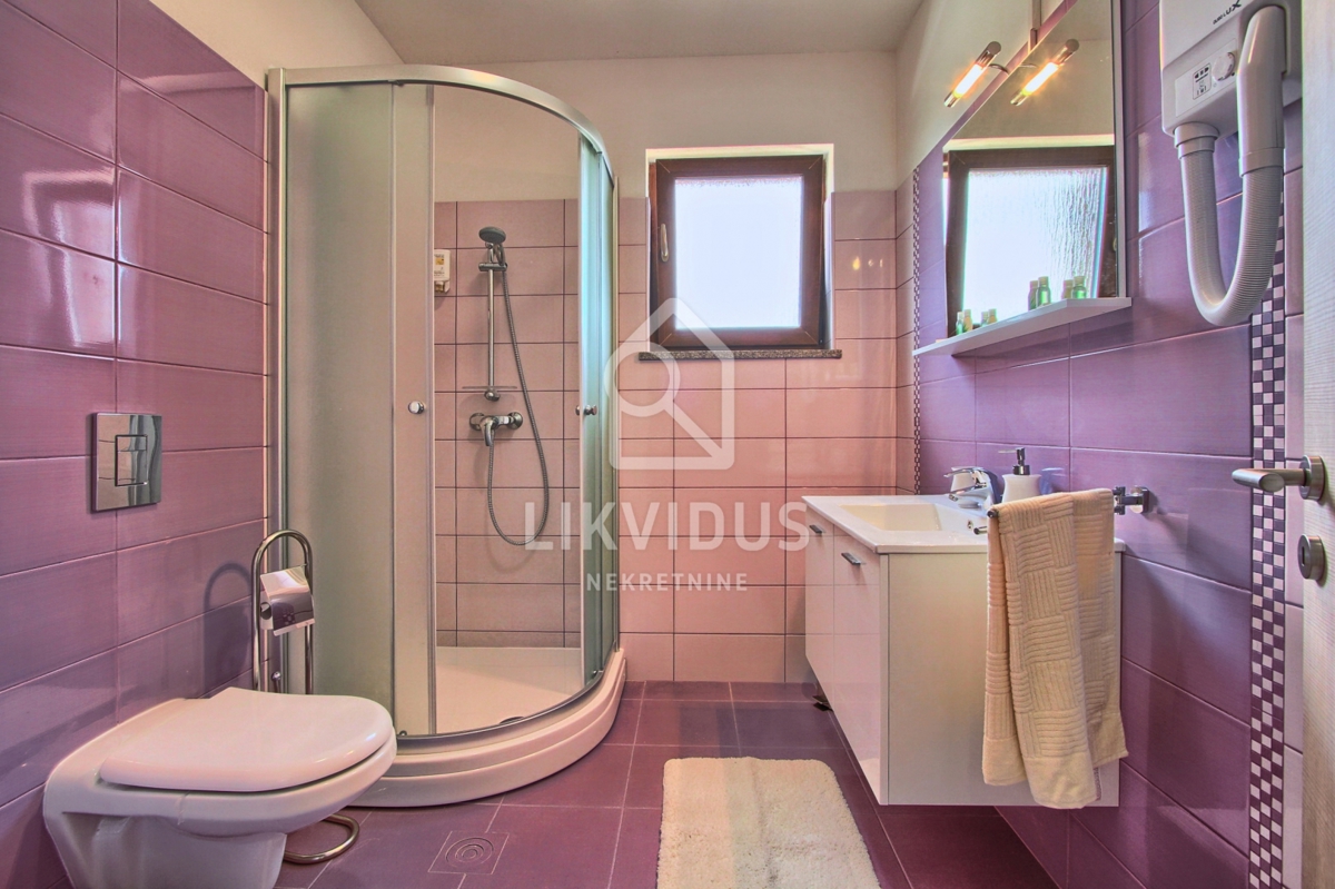 Casa Štokovci, Svetvinčenat, 294m2