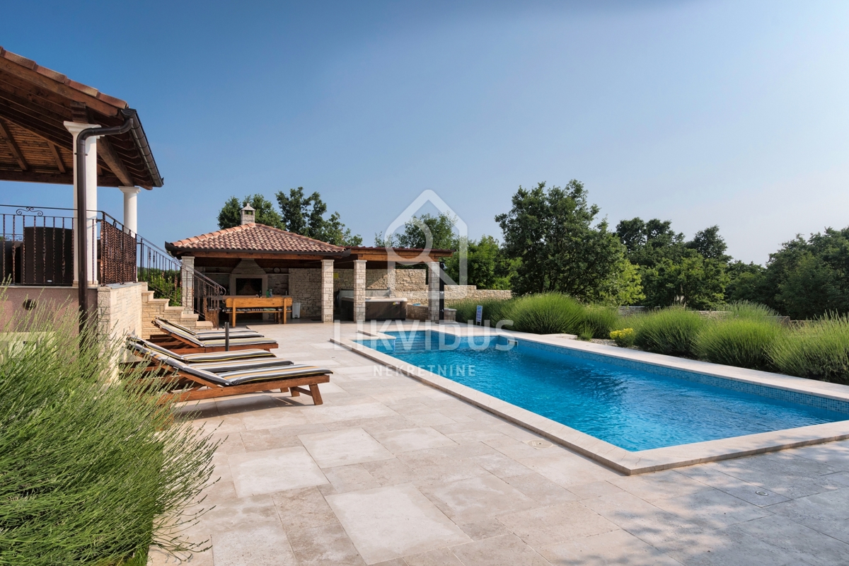 Casa Štokovci, Svetvinčenat, 294m2