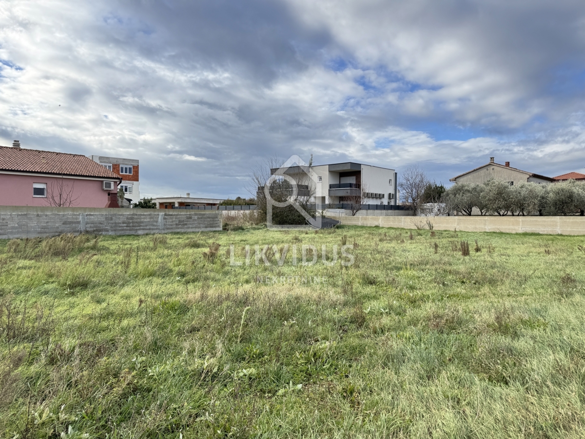 Terreno Škatari, Pula, 851m2