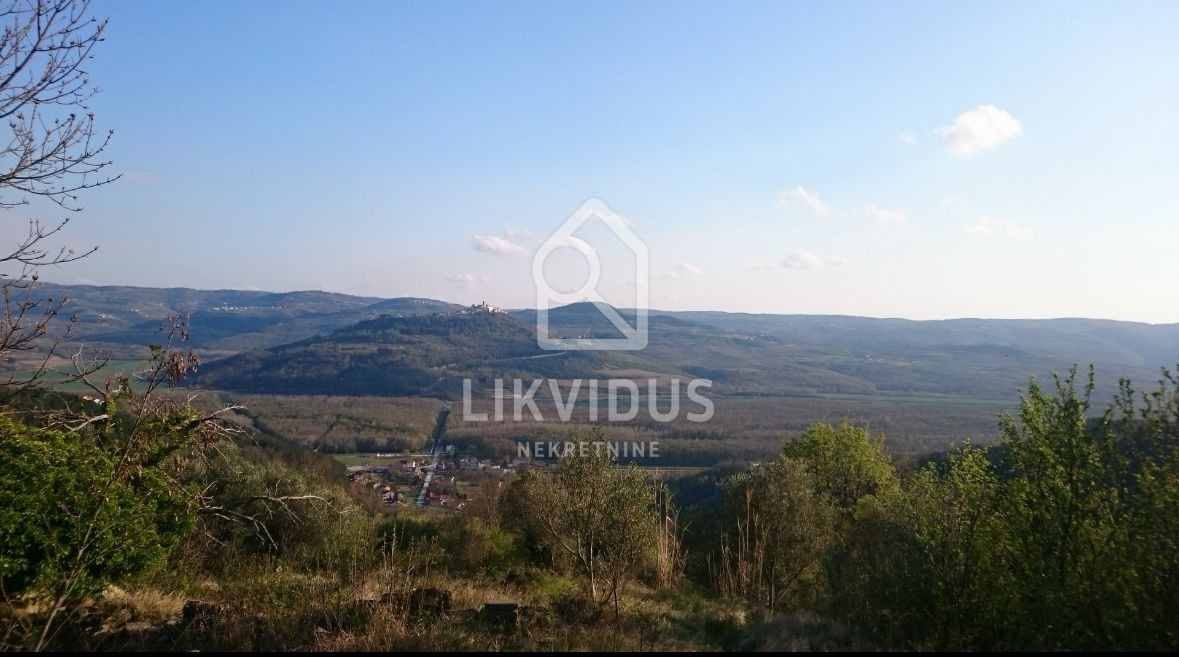 Terreno Oprtalj, 600m2