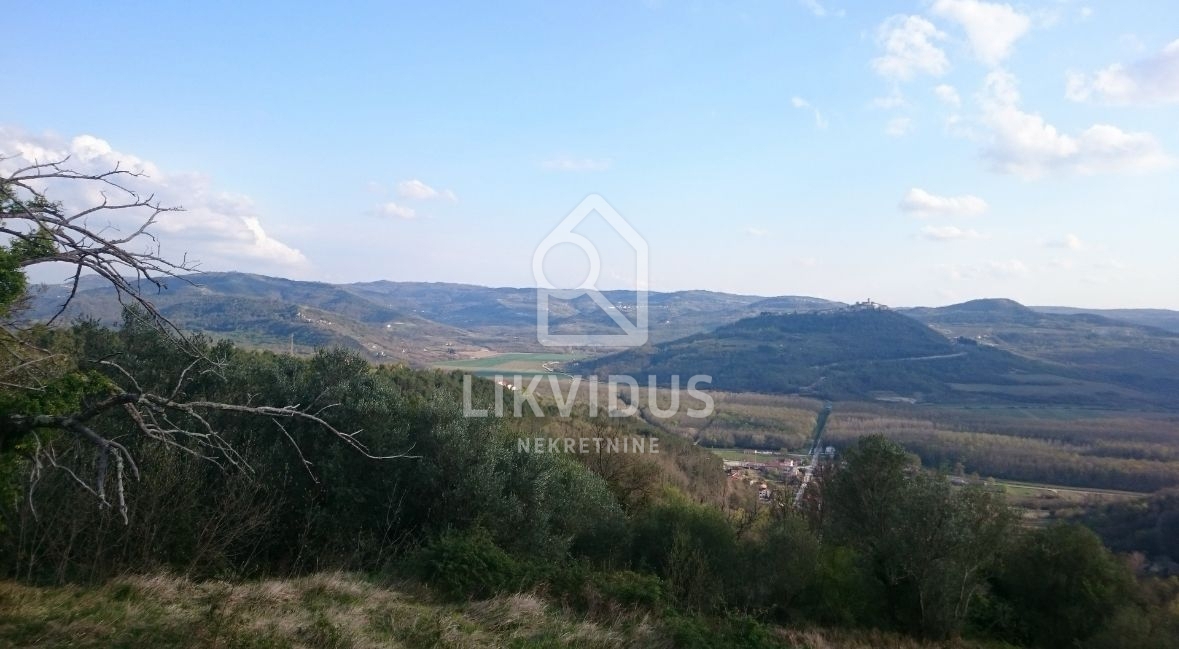 Terreno Oprtalj, 600m2