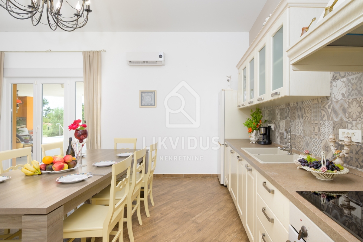 Casa Svetvinčenat, 180m2