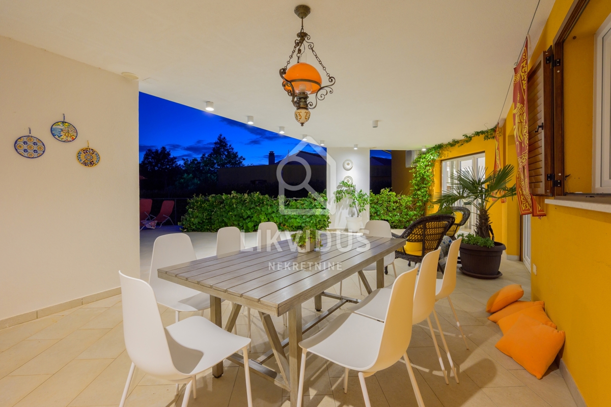 Casa Svetvinčenat, 180m2