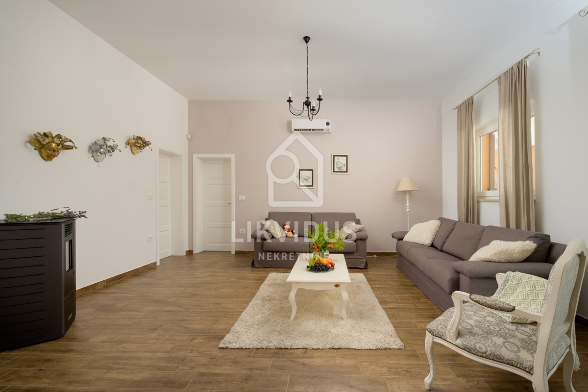 Casa Svetvinčenat, 180m2