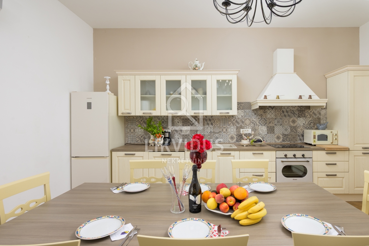 Casa Svetvinčenat, 180m2