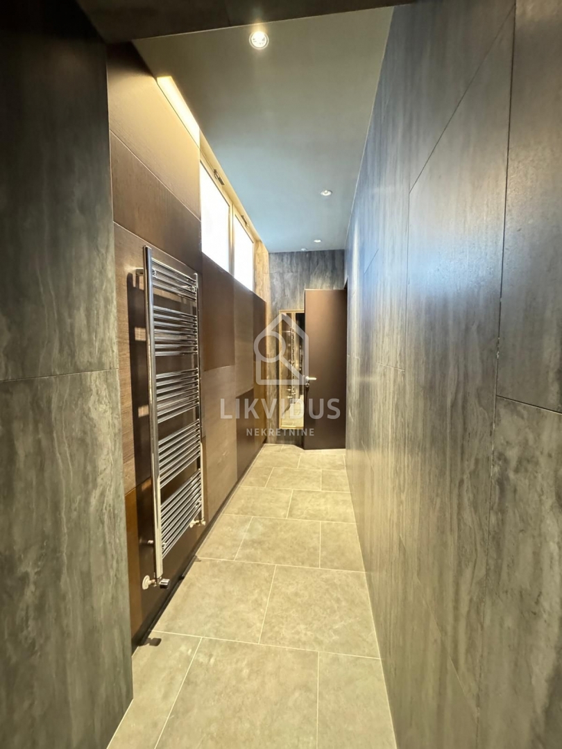 Commerciale Pješčana Uvala, Medulin, 424,25m2