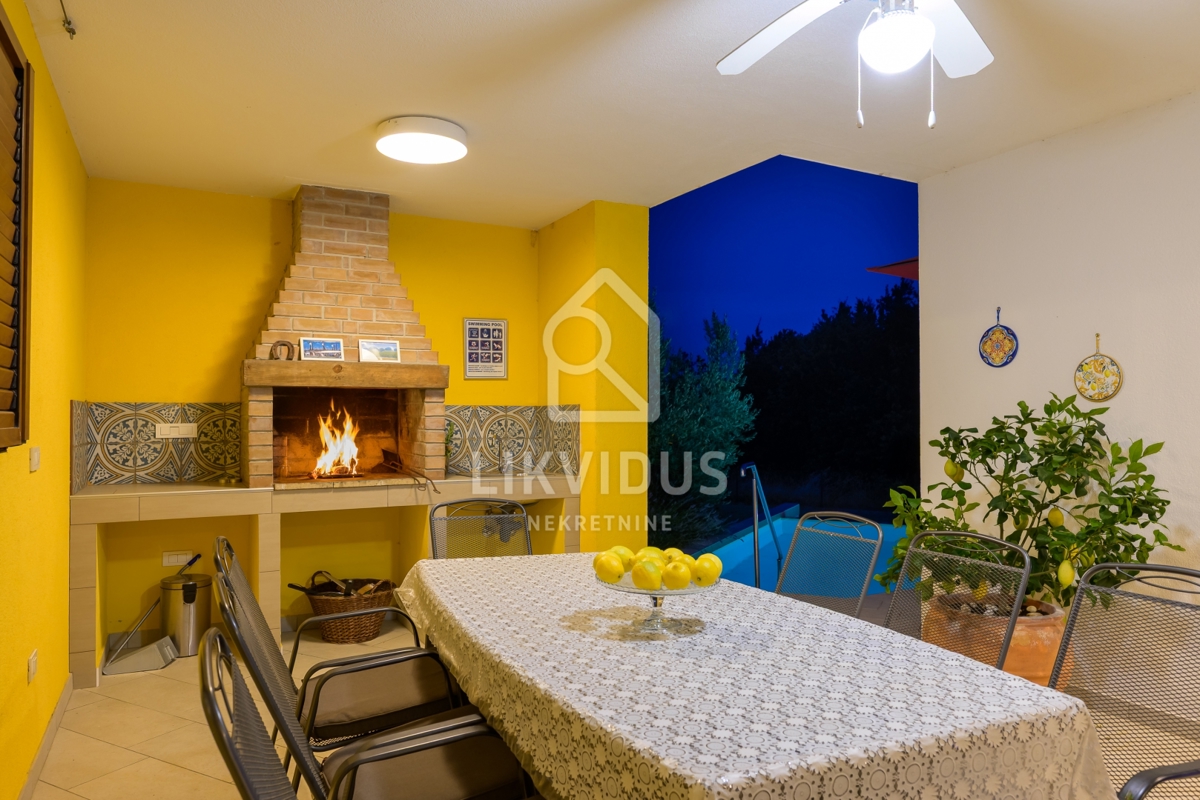 Casa Svetvinčenat, 180m2