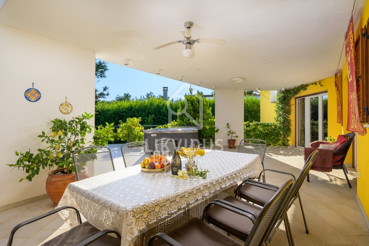 Casa Svetvinčenat, 180m2