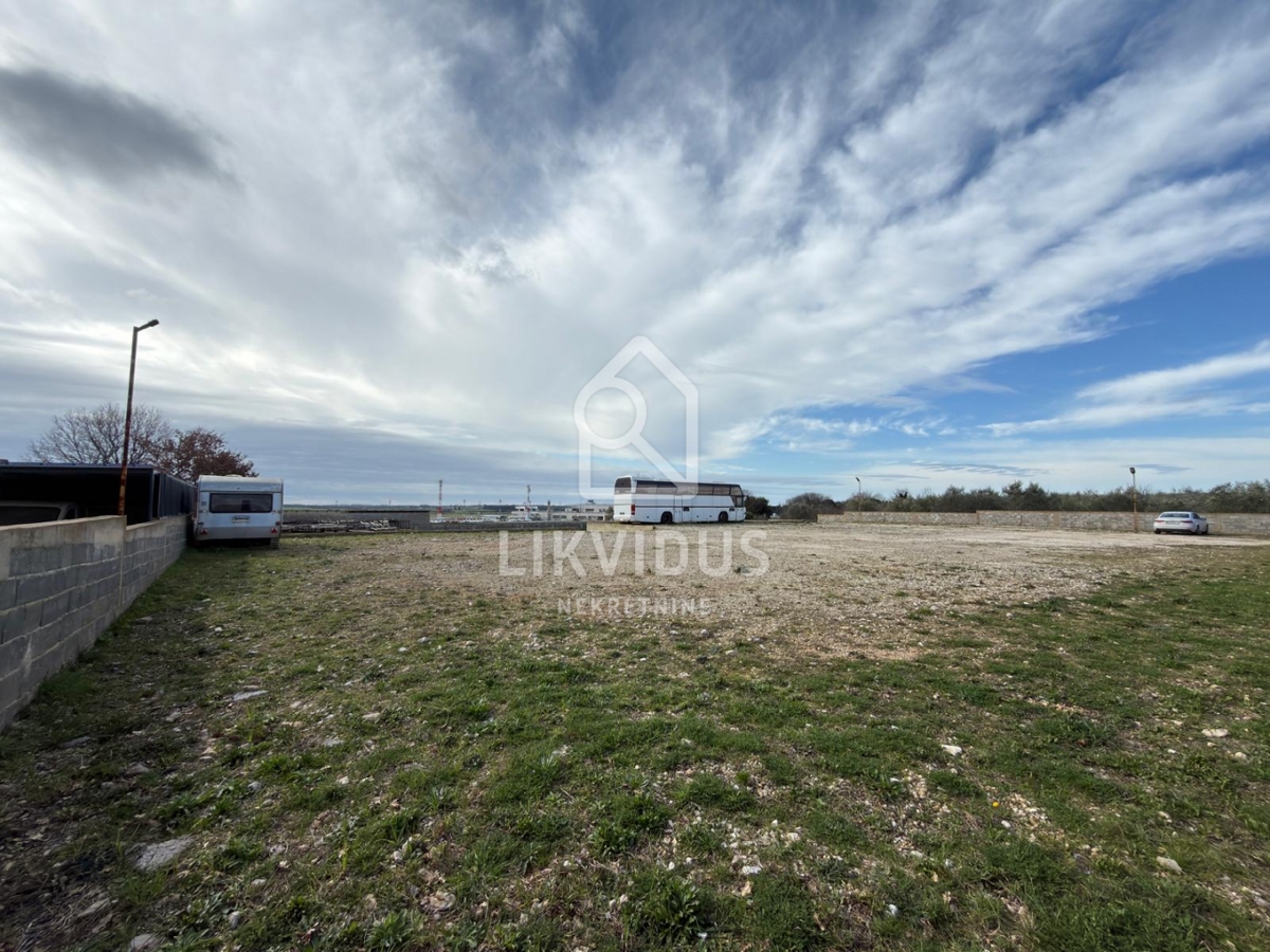 Terreno Valtura, Ližnjan, 3.909m2