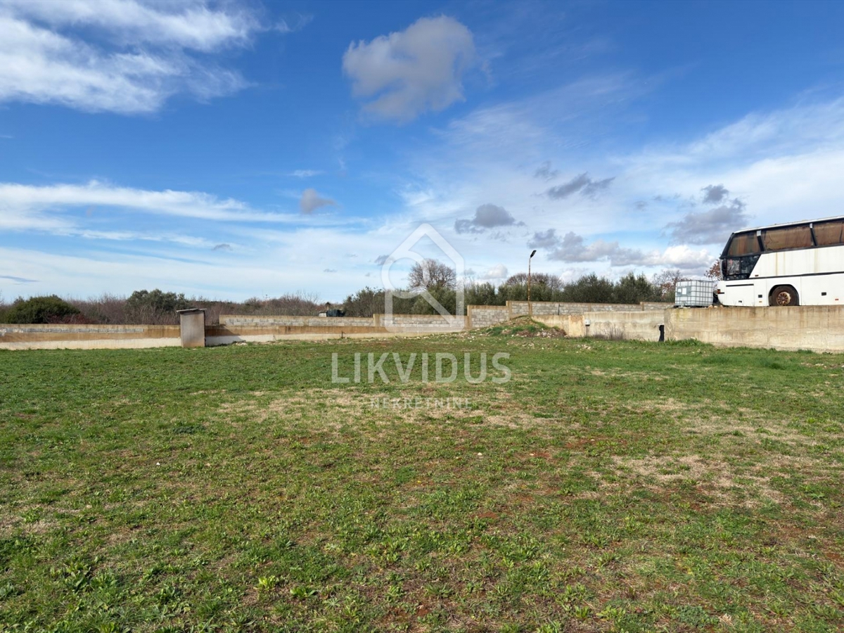 Terreno Valtura, Ližnjan, 3.909m2