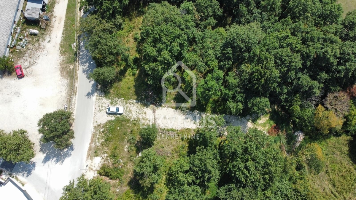 Terreno Burići, Kanfanar, 924m2