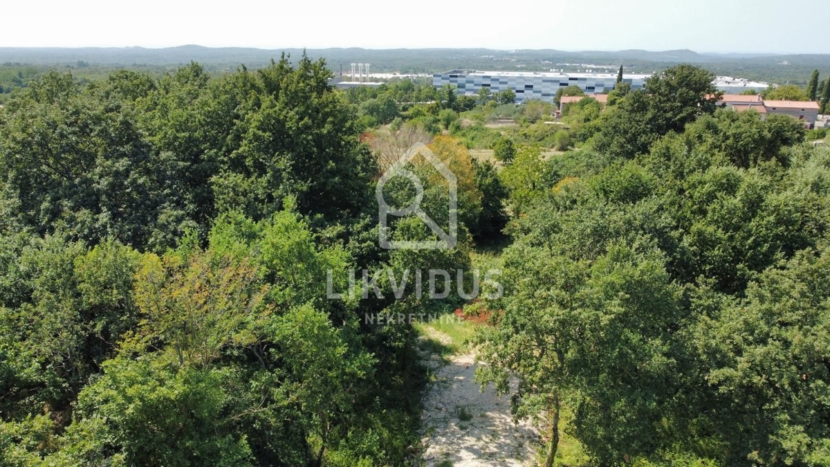 Terreno Burići, Kanfanar, 924m2