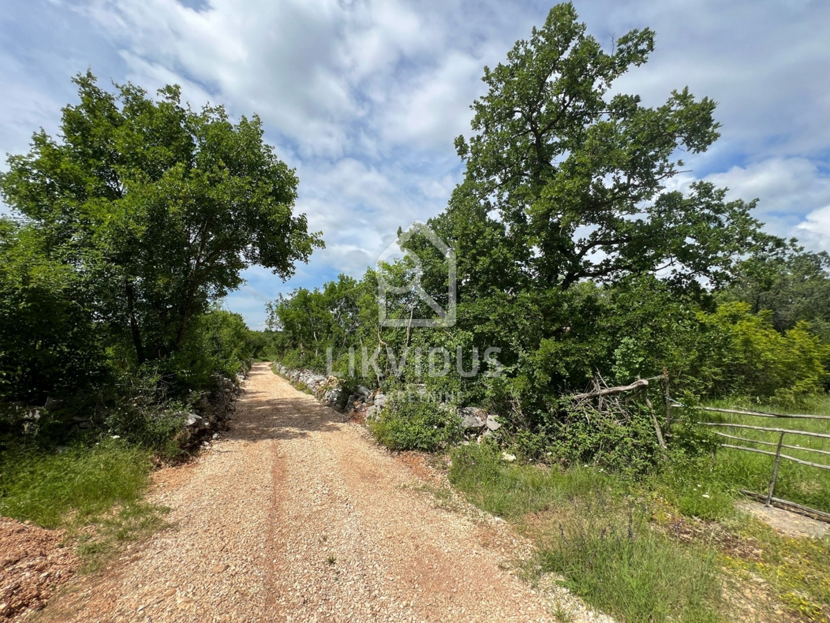 Terreno Krmed, Bale, 30.058m2