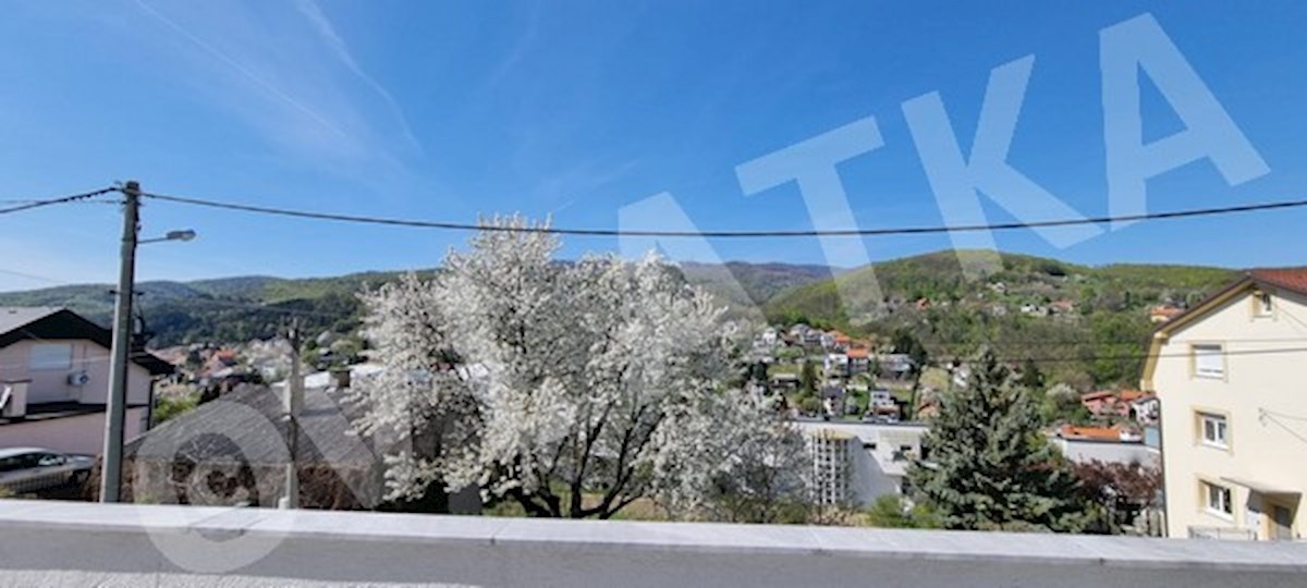 CASA UNIFAMILIARE NELLA NATURA CON GIARDINO E GARAGE