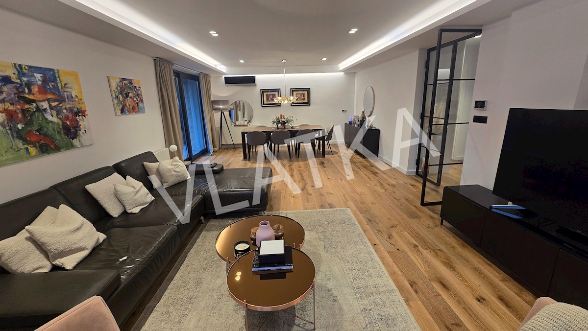 CASA MODERNA DI 5 LOCALI A TUŠKANAC