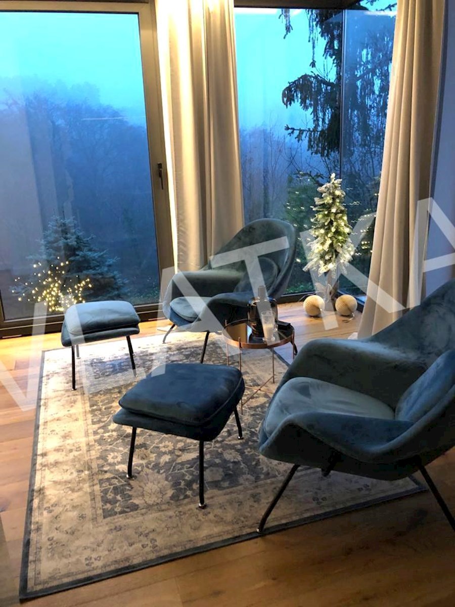 CASA MODERNA DI 5 LOCALI A TUŠKANAC