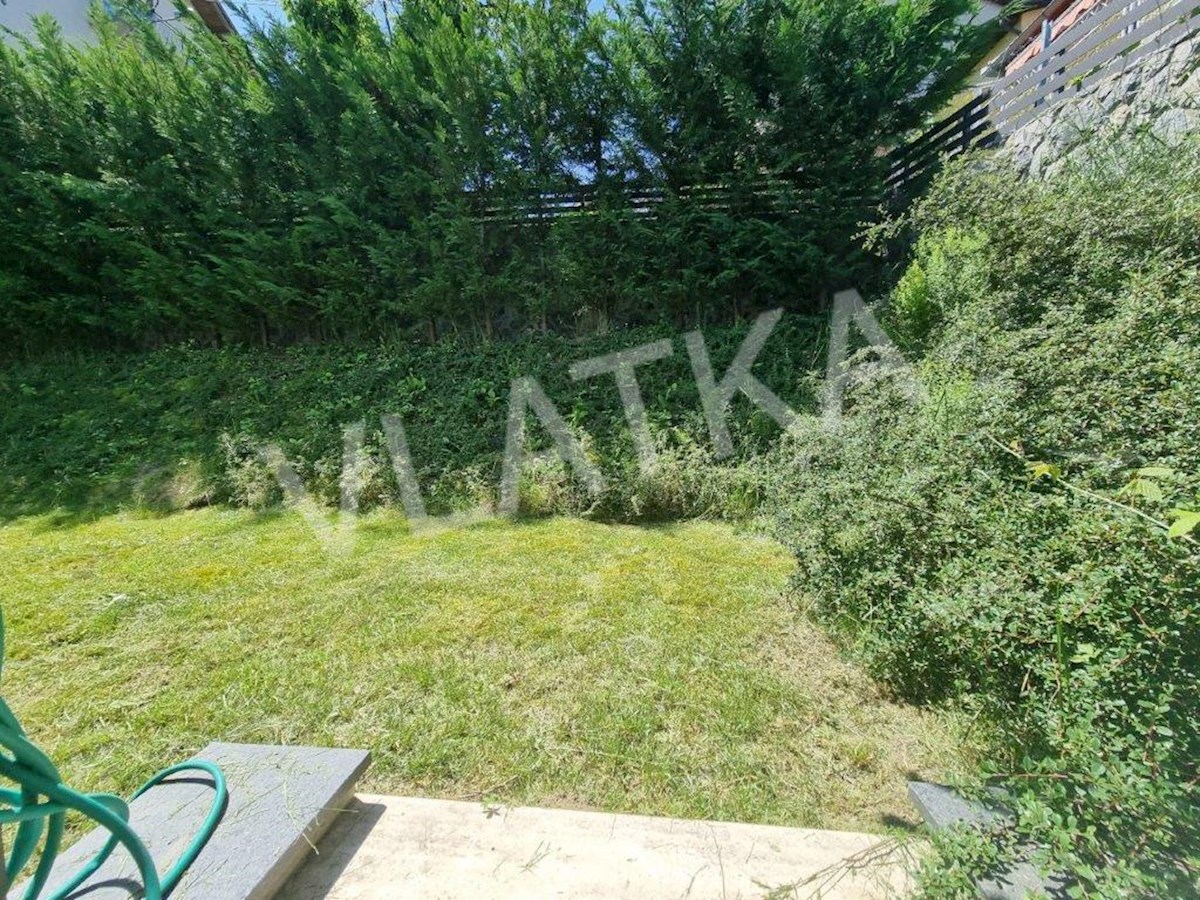 CASA MODERNA CON 9 CAMERE  A MLINOVI