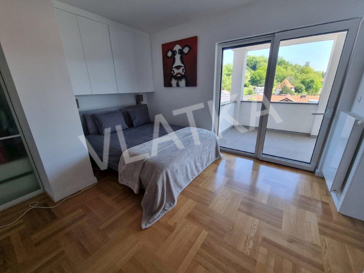 CASA MODERNA CON 9 CAMERE  A MLINOVI