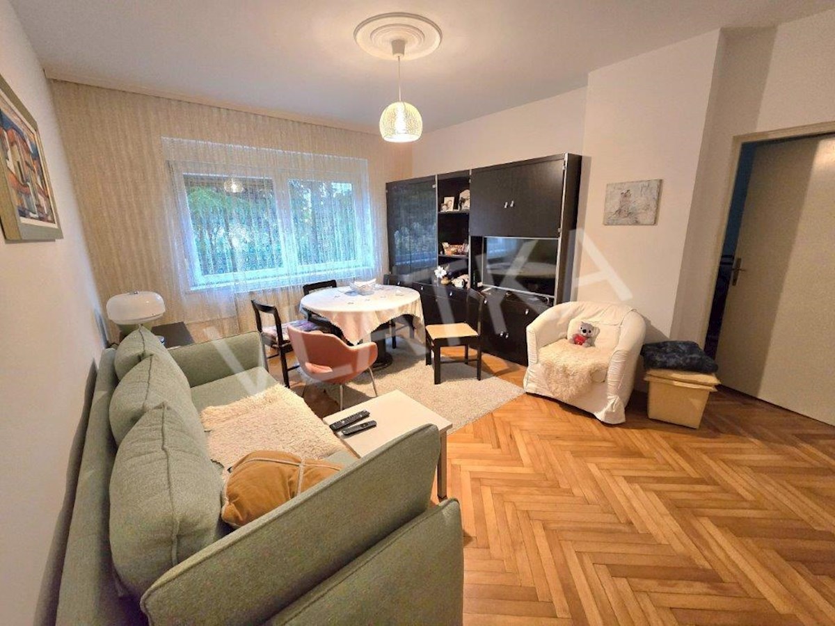 CASA UNIFAMILIARE CON GIARDINO E GARAGE A PANTOVČAK