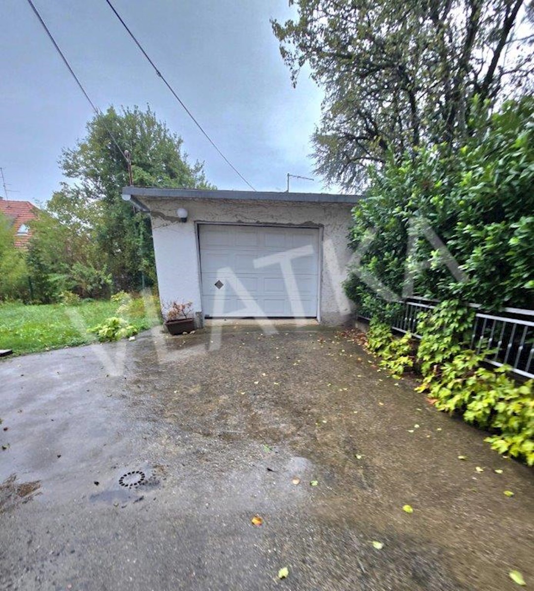 CASA UNIFAMILIARE CON GIARDINO E GARAGE A PANTOVČAK