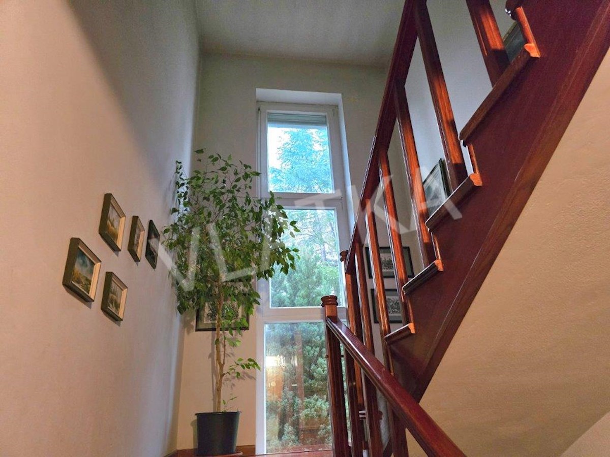 CASA UNIFAMILIARE CON GIARDINO E GARAGE A PANTOVČAK