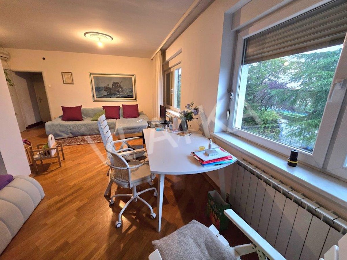 CASA UNIFAMILIARE CON GIARDINO E GARAGE A PANTOVČAK