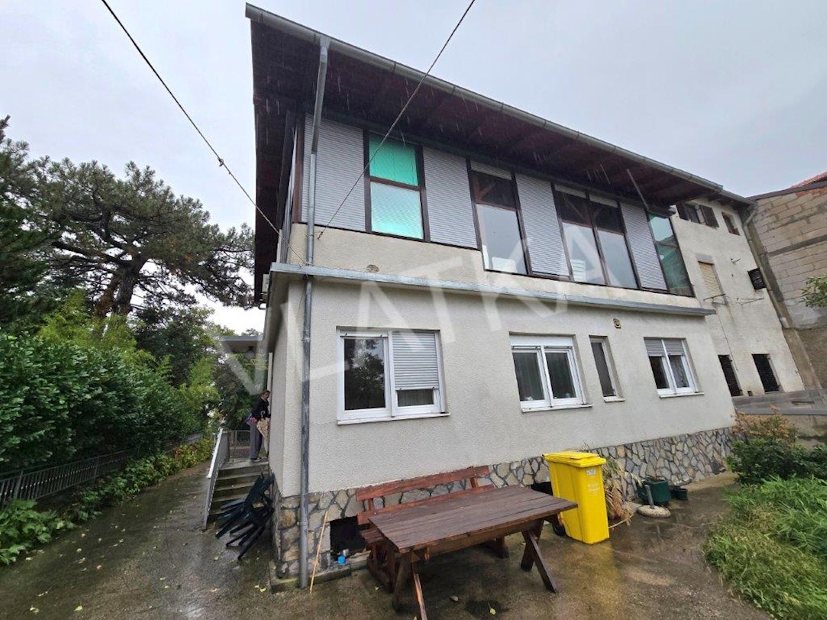 CASA UNIFAMILIARE CON GIARDINO E GARAGE A PANTOVČAK