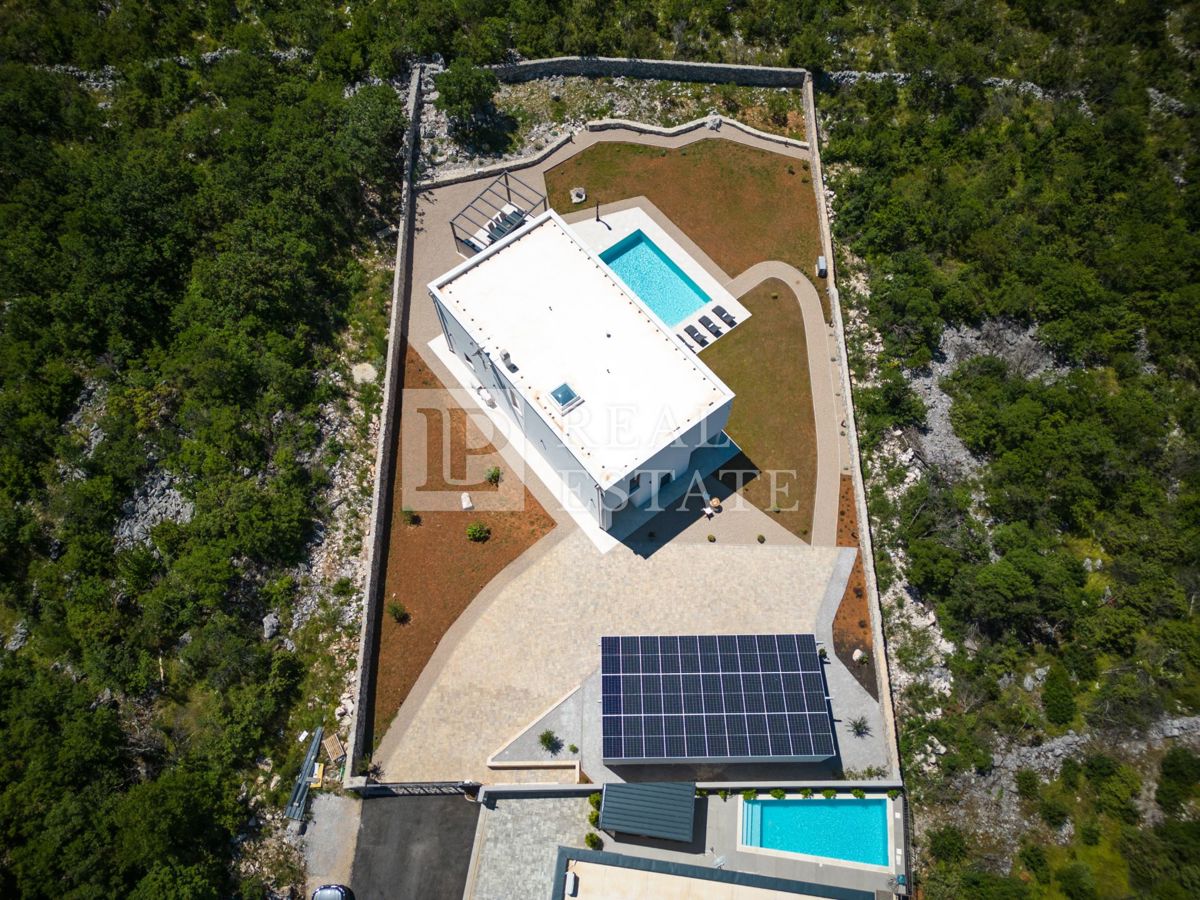 ŠMRIKA - villa di lusso con piscina e vista panoramica sul mare