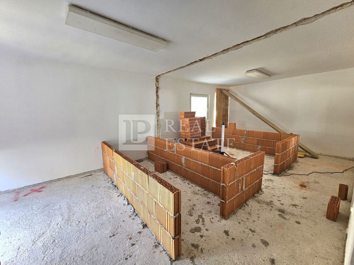 CRIKVENICA - appartamento con ampia terrazza