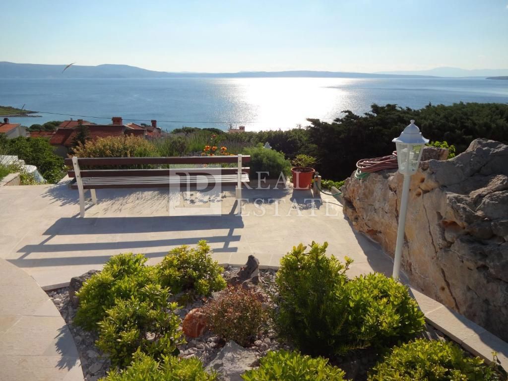 KLENOVICA - casa con appartamenti a 200 metri dal mare