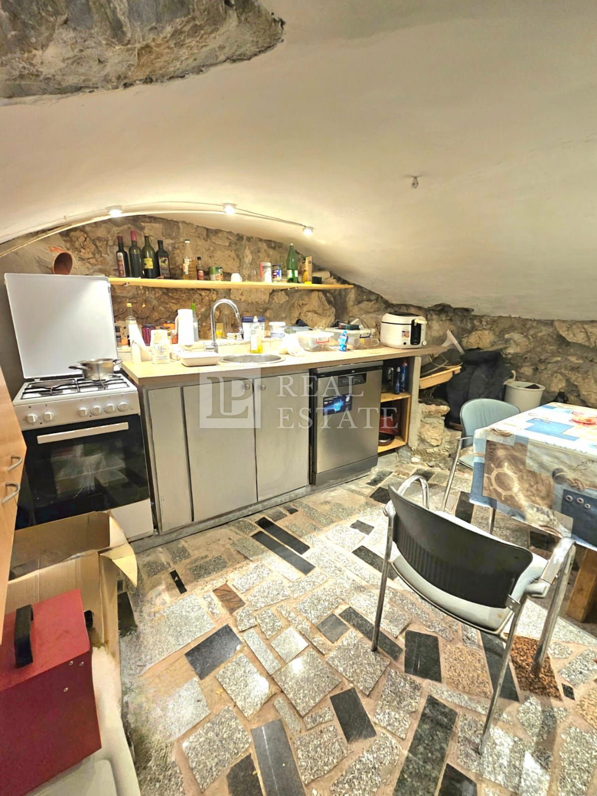 NOVI VINODOLSKI - casa in pietra ristrutturata nel centro della città