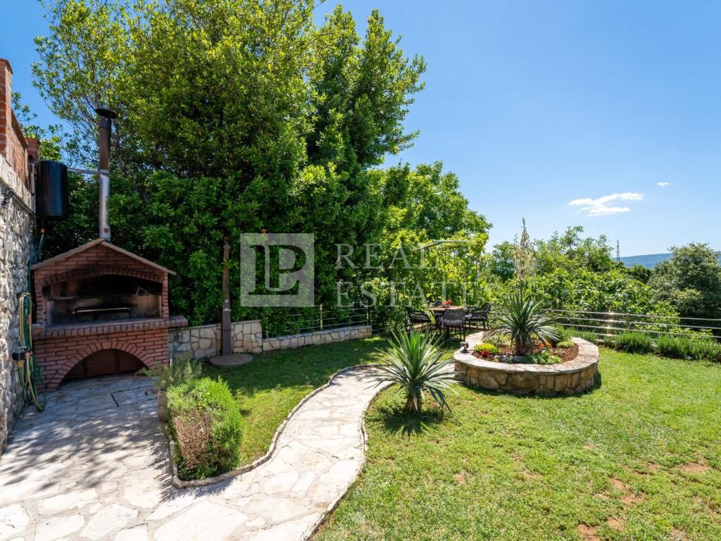 CRIKVENICA - splendida casa in pietra con vista panoramica sul mare