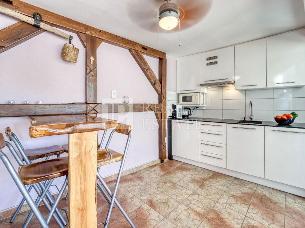 CRIKVENICA - splendida casa in pietra con vista panoramica sul mare