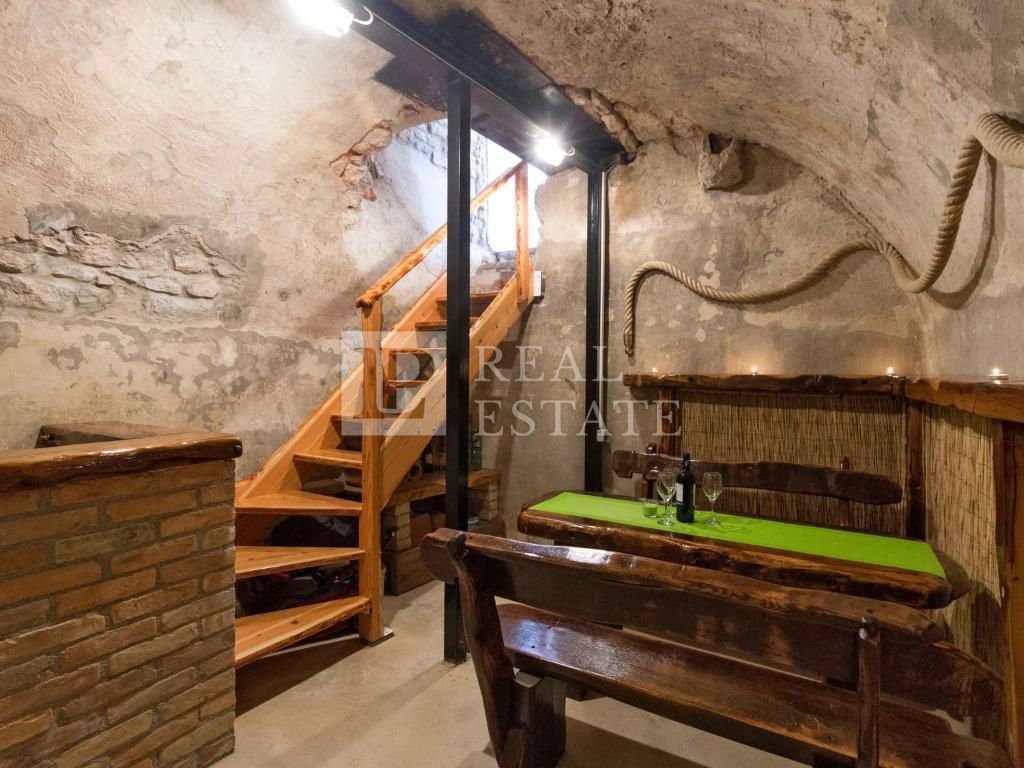 CRIKVENICA - splendida casa in pietra con vista panoramica sul mare